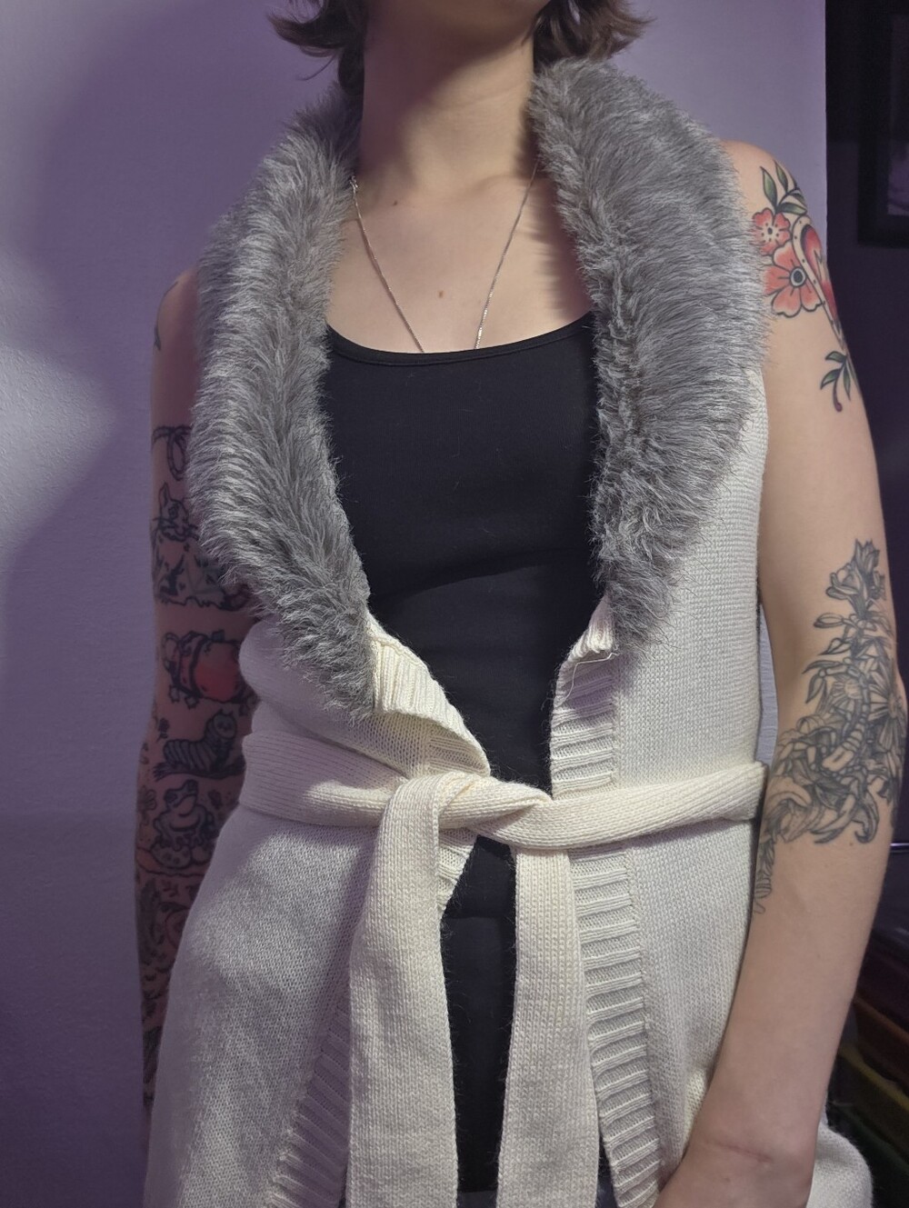 True Freedom Cream Knit Sleeveless Cardigan with Gray Faux Fur Collar